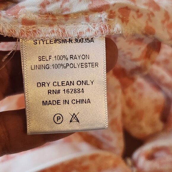 Sky To Moon Pink Floral Halter Romper Size Small - Picture 9 of 15